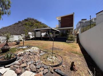 Casa de 3 habitaciones, Corregidora · Casa en Venta en Vista Real