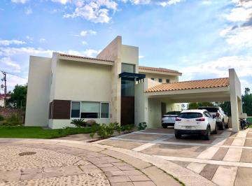 Casa en condominio de 3 habitaciones, Aguascalientes · Residencia en Rancho San Antonio