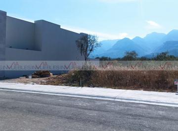 Terreno / Lote · 300m² · 1 Recámara · 1 Estacionamiento · Terreno / Lote en Venta en Santiago