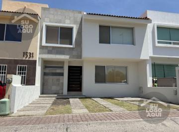 Casa · 3 Recámaras · 2 Estacionamientos · Casa - Residencial El Refugio