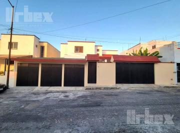 Casa · 4 Recámaras · Casa en Venta de 4 Recamaras en Fracc. Las Quintas, Campeche.