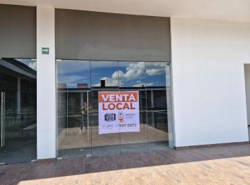 Local comercial · 52m² · Venta | Renta Local Comercial U Oficina de 32 Obra Gris con 20 m² Terraza