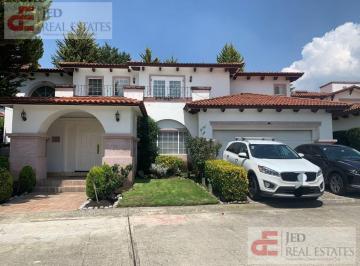 Casa en condominio · 405m² · 3 Recámaras · 4 Estacionamientos · Casa en Condominio