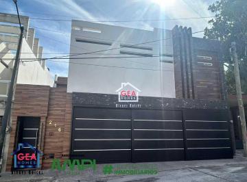 Casa · 337m² · 3 Recámaras · 3 Estacionamientos · Casa en Venta Col. Altavista, Tampico