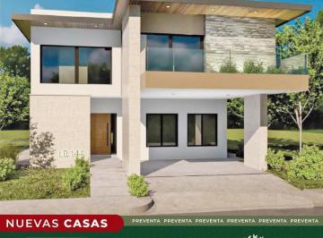 Casa · 254m² · 3 Recámaras · 2 Estacionamientos · Casa en Venta Residencia Col. Loma Bonita, Tampico, Tamps.