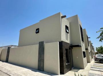 Casa en condominio de 3 habitaciones, El Marqués · Renta Casa Zakia Privada Alberca Seguridad 3 Recamaras Estudio Cerca Zibata