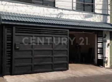 Casa · 215m² · 4 Recámaras · 1 Estacionamiento · Casa en Venta en Col. Valle Verde 3 Sector en Mnonterrey