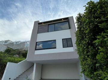 Casa de 3 habitaciones, León · Casa Nueva en Venta en Barranca del Refugio Al Norte de La Ciudad