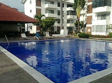 Alberca · Renta Departamento en Condominios La Marina Puerto Vallarta Super Ubicación