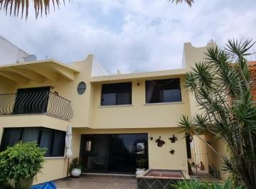 Casa · 195m² · 4 Recámaras · 3 Estacionamientos · Casa en Venta en Cuernavaca Fracc. Lomas de Ahuatlán