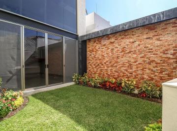 Casa de 3 habitaciones, Cuernavaca · ¡Casa con Jardin en Priv. con Seguridad, en Jardines Delicias (Zona Dorada)!