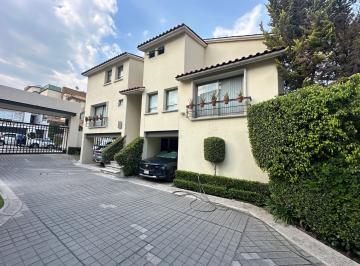 Casa de 4 habitaciones, Huixquilucan · Casa en Venta en Fraccionamiento Hacienda de Las Palmas Interlomas