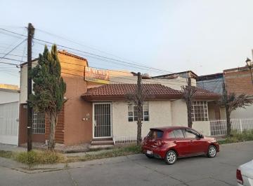Casa · 220m² · 3 Recámaras · 2 Estacionamientos · Venta Casa en Villa Jardín II