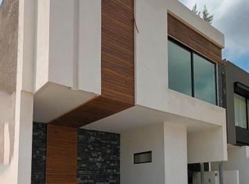 Casa en condominio · 458m² · 4 Recámaras · 2 Estacionamientos · Casa Constanza en Venta en Tamarindos