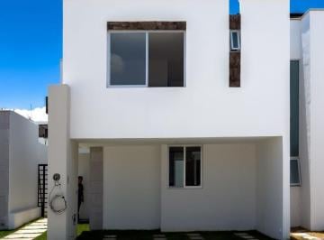 Casa · 154m² · 3 Recámaras · 2 Estacionamientos · Casa Girona en Xaramá