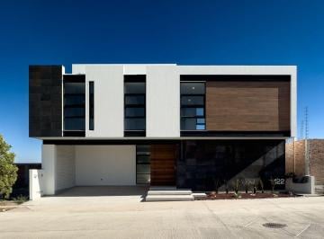 Casa en condominio · 290m² · 4 Recámaras · 2 Estacionamientos · Casa en Venta en Tamarindos (Norponiente Ags)