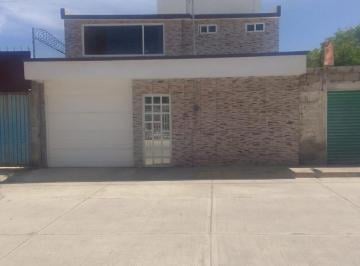 Casa · 160m² · 3 Recámaras · 2 Estacionamientos · Casa en del Parque