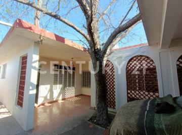 Casa · 355m² · 3 Recámaras · 2 Estacionamientos · Venta de Casa de Reynosa Tamaulipas. Comercial/habitacional/frontera