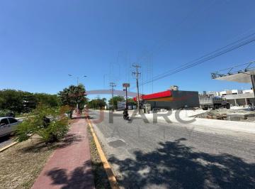 Terreno comercial , Carmen · Terreno Comercial de 1,000 m². Av Central