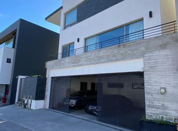 Casa de 3 habitaciones, San Pedro Garza García · Casa en Venta en Privada en Valle Pte