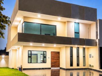 Casa · 275m² · 3 Recámaras · 3 Estacionamientos · Casa Nueva en Venta, “los Robles”