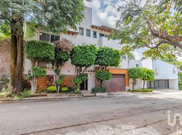 Casa · 300m² · 3 Recámaras · 4 Estacionamientos · Casa en Venta Zona Dorada, Cuernavaca, Mor.