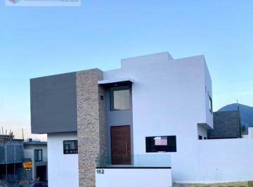Casa · 350m² · 3 Recámaras · Casa en Mítica Residencial