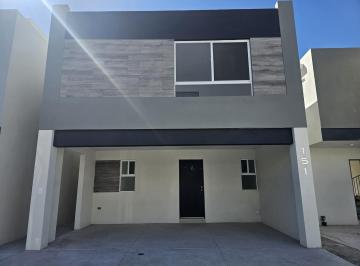 Casa · 146m² · 3 Recámaras · 2 Estacionamientos · Venta de Casa en Saltillo Coahuila Triana Residencial