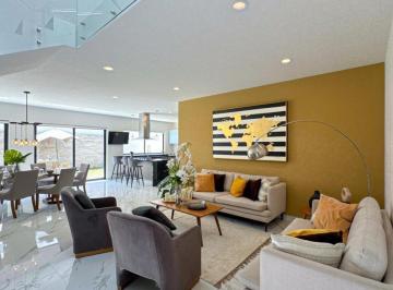 Casa en condominio · 215m² · 3 Recámaras · 3 Estacionamientos · Casas Modernas en Preventa Ubicadas en Metepec