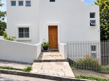 FACHADA · Casa en Valle de San Ángel con Vistas, Privacidad y Entorno Arbolado