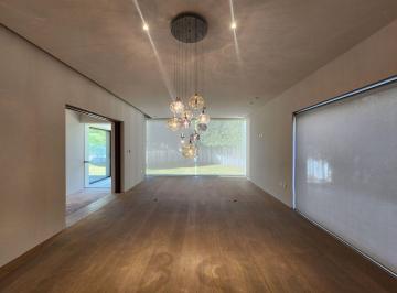 1b8c0ba087510122f881bdcee5b6cb7bfbaeb59cf3871ec21e60941882171483 · Casa en Venta en Esquina en "La Vista Country Club"