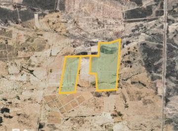¡Rancho Nogalero en Venta
Ubicación privilegiada: A solo 9 km de Parras (15 min · Rancho con 371,000 m² Superficie de Terreno, 1 Dormitorio en Venta en Ciudad Parras