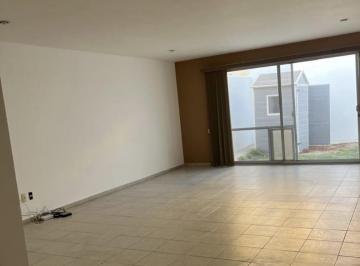 Casa · 169m² · 3 Recámaras · 1 Estacionamiento · Venta de Casa de Montes Aconcagua, Lomas 2da. en La Ciudad de San Luis Potosi