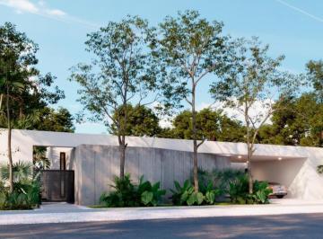 Casa · 414m² · 3 Recámaras · 4 Estacionamientos · Casa de Una Planta en Venta en Mérida Residencial Dzidzil - Ha