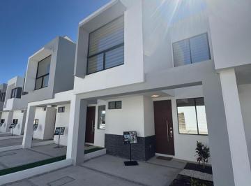 Casa · 108m² · 3 Recámaras · 1 Estacionamiento · Casa en León