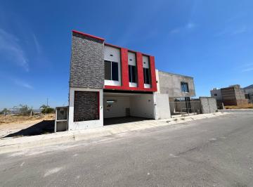 Casa de 4 habitaciones, San Juan del Río · Casa en Venta en Lomas de Banthí, Sjr, Querétaro.