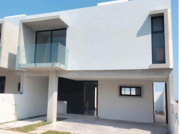Casa · 163m² · 3 Recámaras · 1 Estacionamiento · Casa en Fracc. Lomas del Mediterraneo