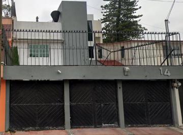 Casa de 3 habitaciones, Iztapalapa · Bonita Casa en Una Excelente Ubicación Cerca de Escuelas Parques y Hospitales