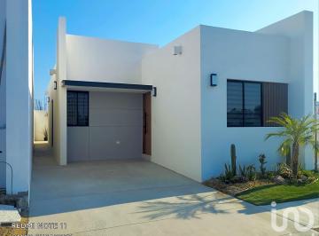 Casa · 90m² · 2 Recámaras · 1 Estacionamiento · Casa Nueva en Venta en La Paz Baja California Sur