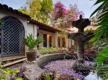 Casa de 2 habitaciones, Tepoztlán · Propiedad en Venta en Tepoztlan