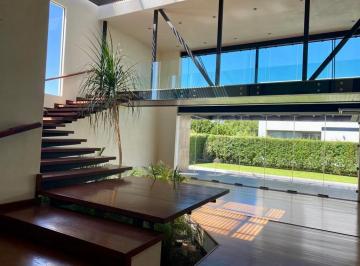 Casa de 4 habitaciones, Querétaro · Casa Moderna en Renta en El Campanario