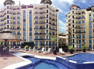 Departamento · 250m² · 3 Recámaras · 2 Estacionamientos · Se Vende Penthouse en Costa Azul, Cerca de Baby´o Acapulco