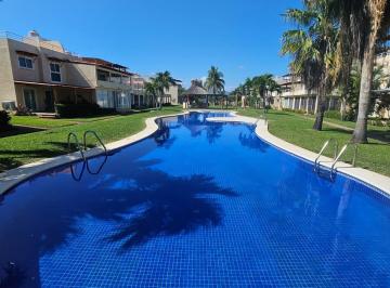 Casa de 3 habitaciones, Acapulco de Juárez · Fracc. Marina Diamante Villa 4 Rec 2.5 Baños con Alberca, Roof Garden, Laguna, 3 Cajones Para Auto
