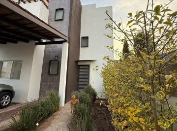 Casa · 170m² · 3 Recámaras · Casa en Venta en Arroyo del Bosque