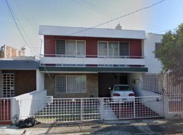 Casa de 4 habitaciones, Guadalajara · Increíble Casa en Venta Ubicada en C San Martin de Porres, Chapalita, Guadalajara
