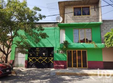 Casa · 456m² · 6 Recámaras · 4 Estacionamientos · Casa en Venta en San Felipe de Jesus, Gustavo a Madero
