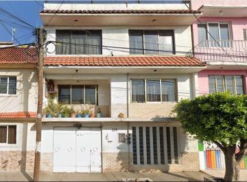 Casa de 4 habitaciones, Nezahualcóyotl · Casa en Las Aguilas Nezahualcoyotl