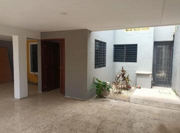 Casa · 277m² · 6 Recámaras · 2 Estacionamientos · Casa con 6 Recamaras en Venta/renta Miguel Aleman (Avc2552)