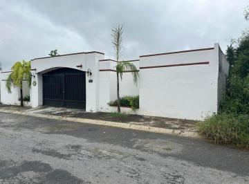 Quinta · Quinta en Venta en Salinas Victoria