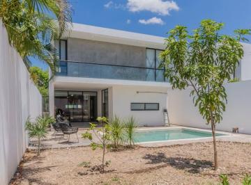 Casa de 3 habitaciones, Mérida · Venta de Casa en Residencial San Jose Tulipanes en Merida